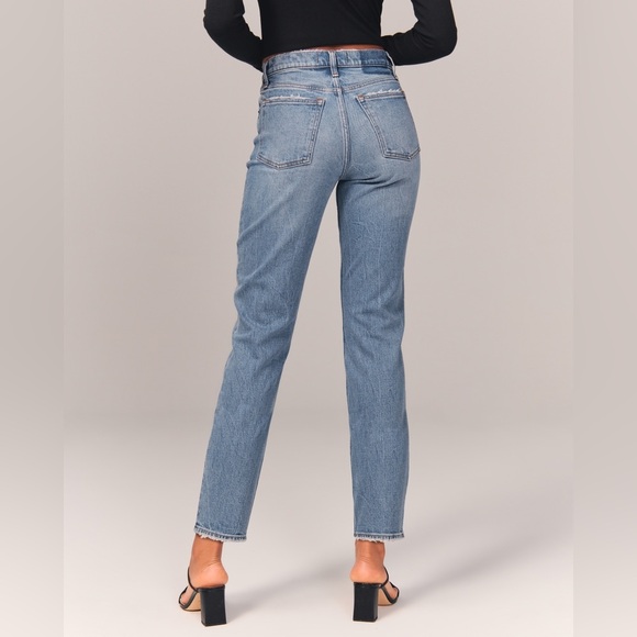 Abercrombie & fitch mom high rise jeans - Picture 3 of 6